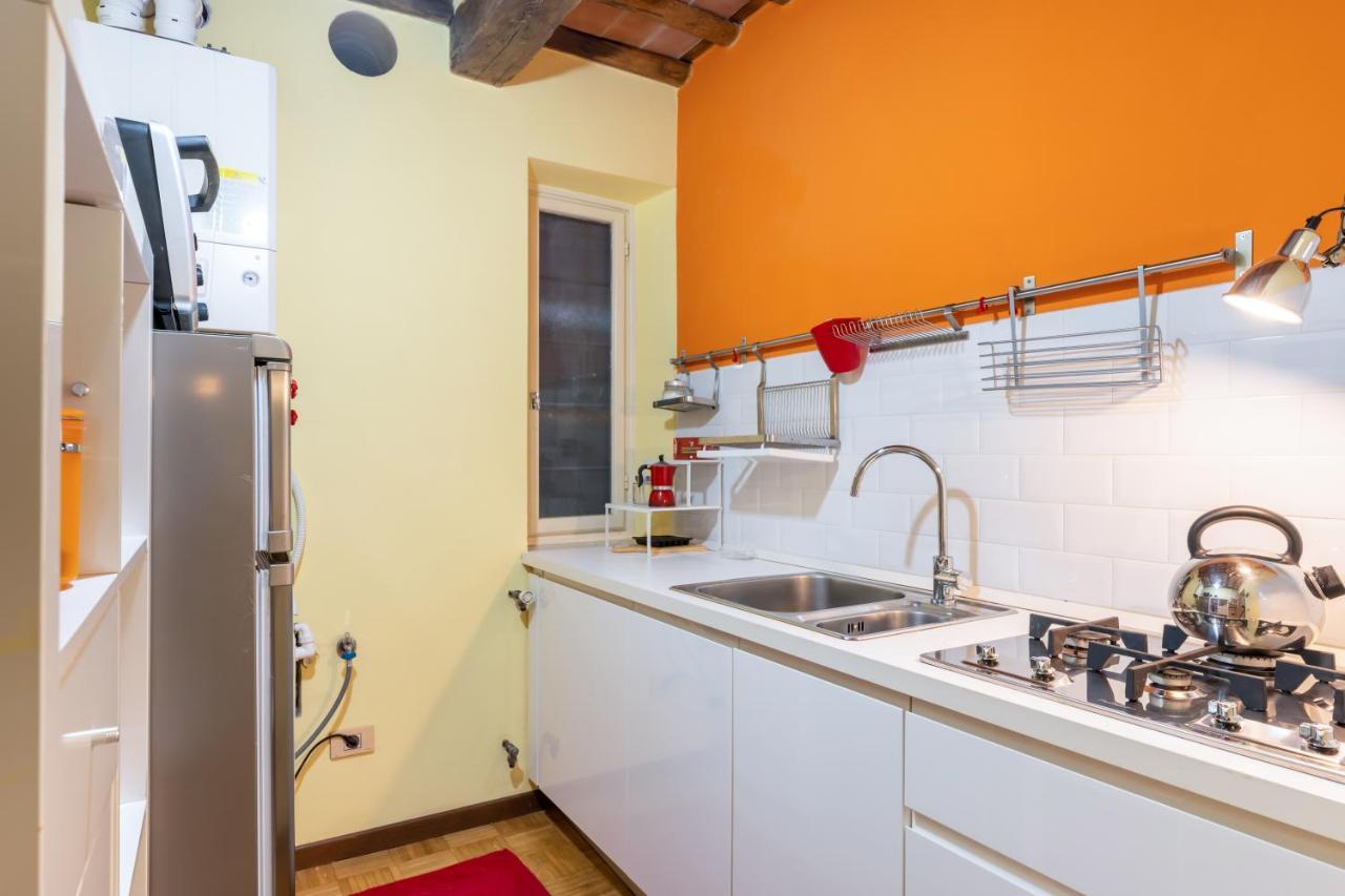 Piazza Napoleone Lovely Central Apartment Лука Екстериор снимка
